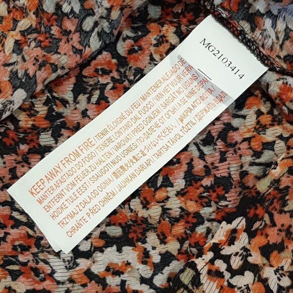 MinkPink Leaf Print Puff Sleeve Top - Picture 6 of 7